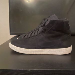 Nike Blazer Mid Premium GS 'Black Summit White' 895850-003 Youth 7